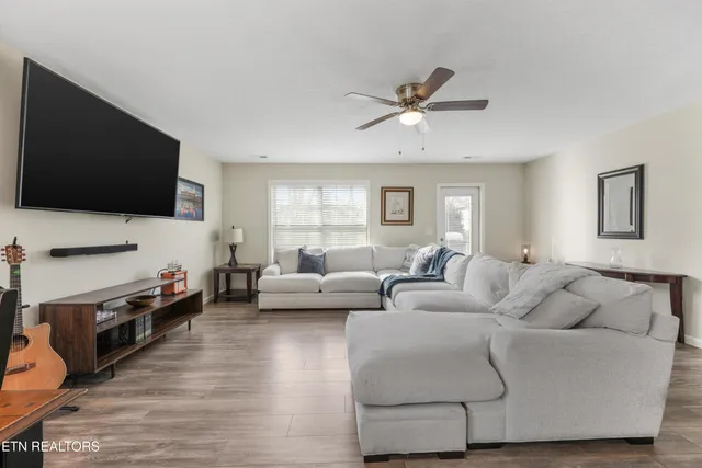 $349,900 | 3633 Flowering Vine Way, Knoxville, TN 37917