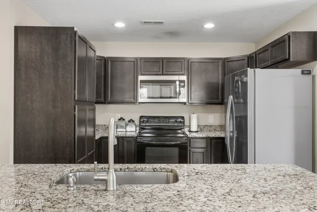 $349,900 | 3633 Flowering Vine Way, Knoxville, TN 37917