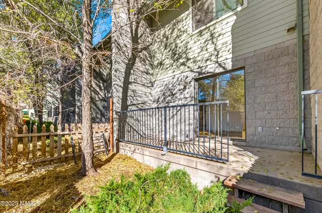 a view of a pathway of a house