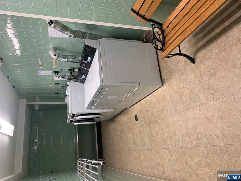 2000 Linwood Avenue, Unit 4P Fort Lee, NJ 07024 - Photo 19 of 21