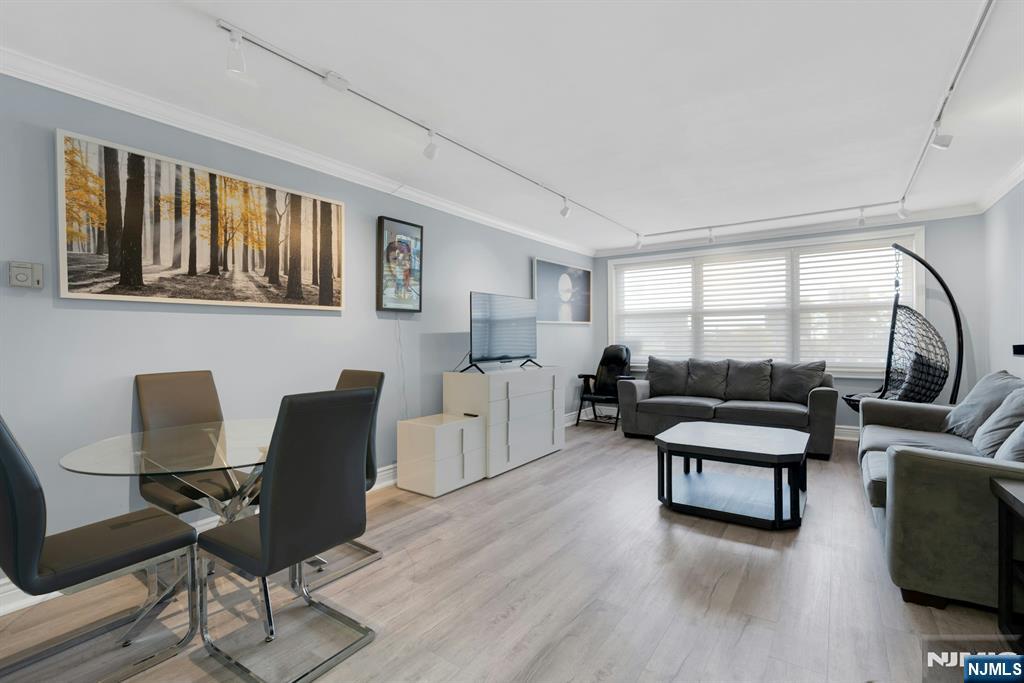 2000 Linwood Avenue, Unit 4P Fort Lee, NJ 07024 - Photo 7 of 21