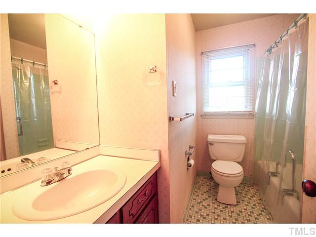 2805 Orkney Place Raleigh, NC 27604 - Photo 10 of 12 Photo 10