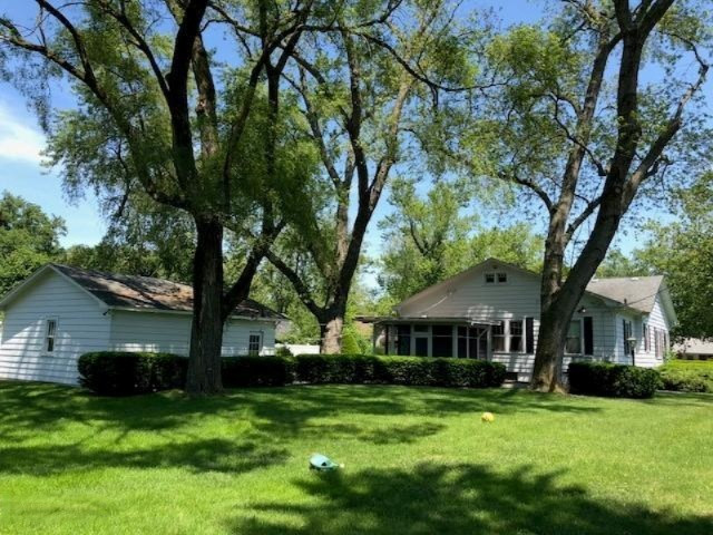 1758 Commonwealth Road Benton Harbor, MI 49022 - Photo 6 of 9 1758f