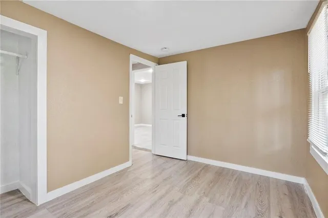 $200,000 | 2020 Brickel Boulevard, Kansas City, KS 66104