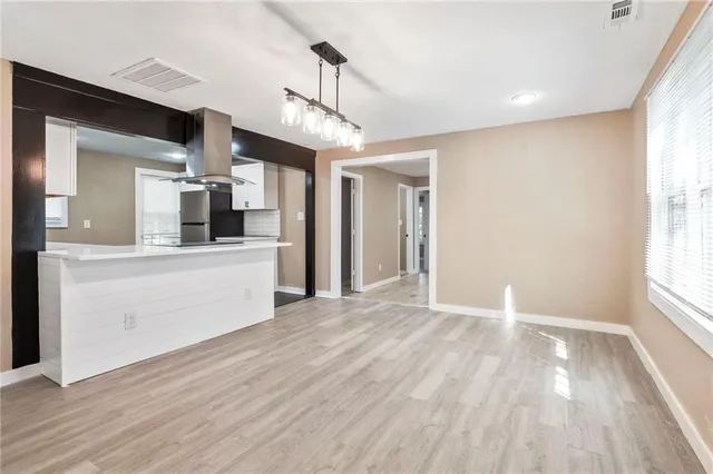 $200,000 | 2020 Brickel Boulevard, Kansas City, KS 66104