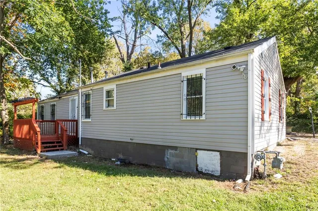 $200,000 | 2020 Brickel Boulevard, Kansas City, KS 66104