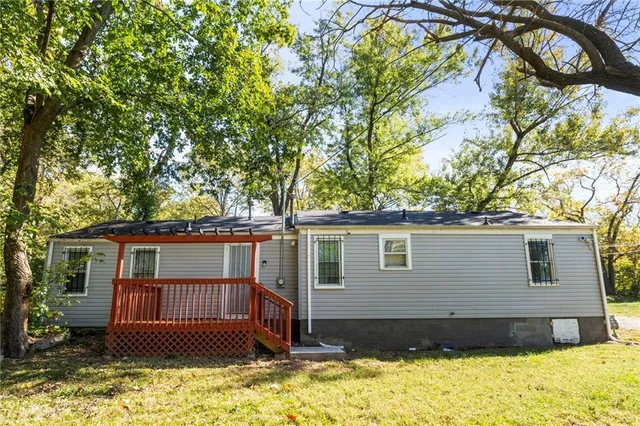 $200,000 | 2020 Brickel Boulevard, Kansas City, KS 66104