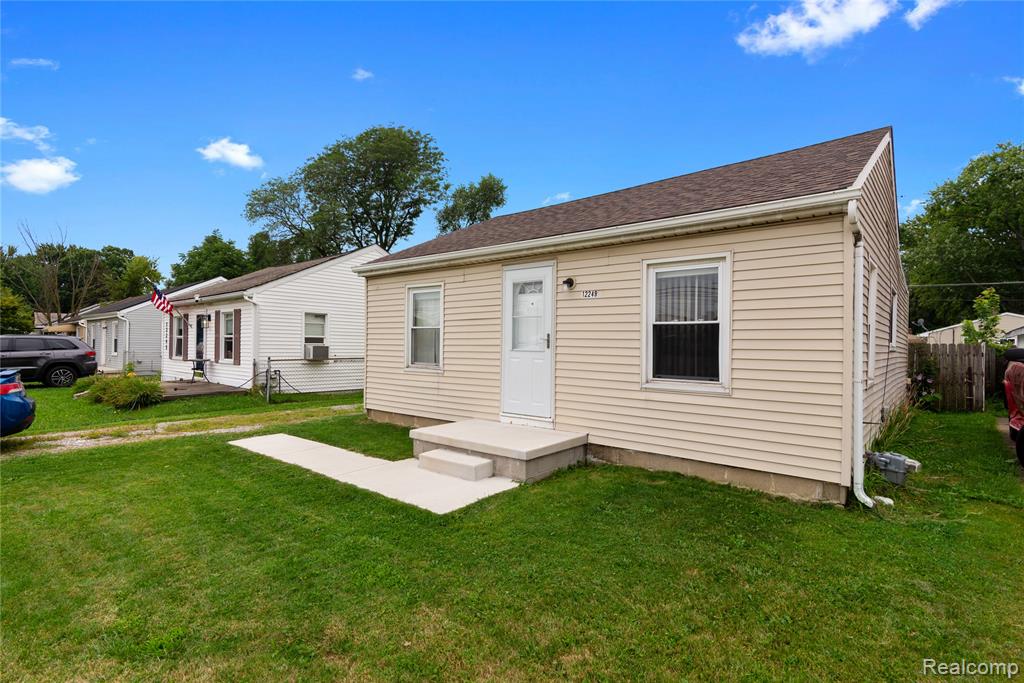 12249 Inkster Road Livonia, MI 48150 - Photo 2 of 16