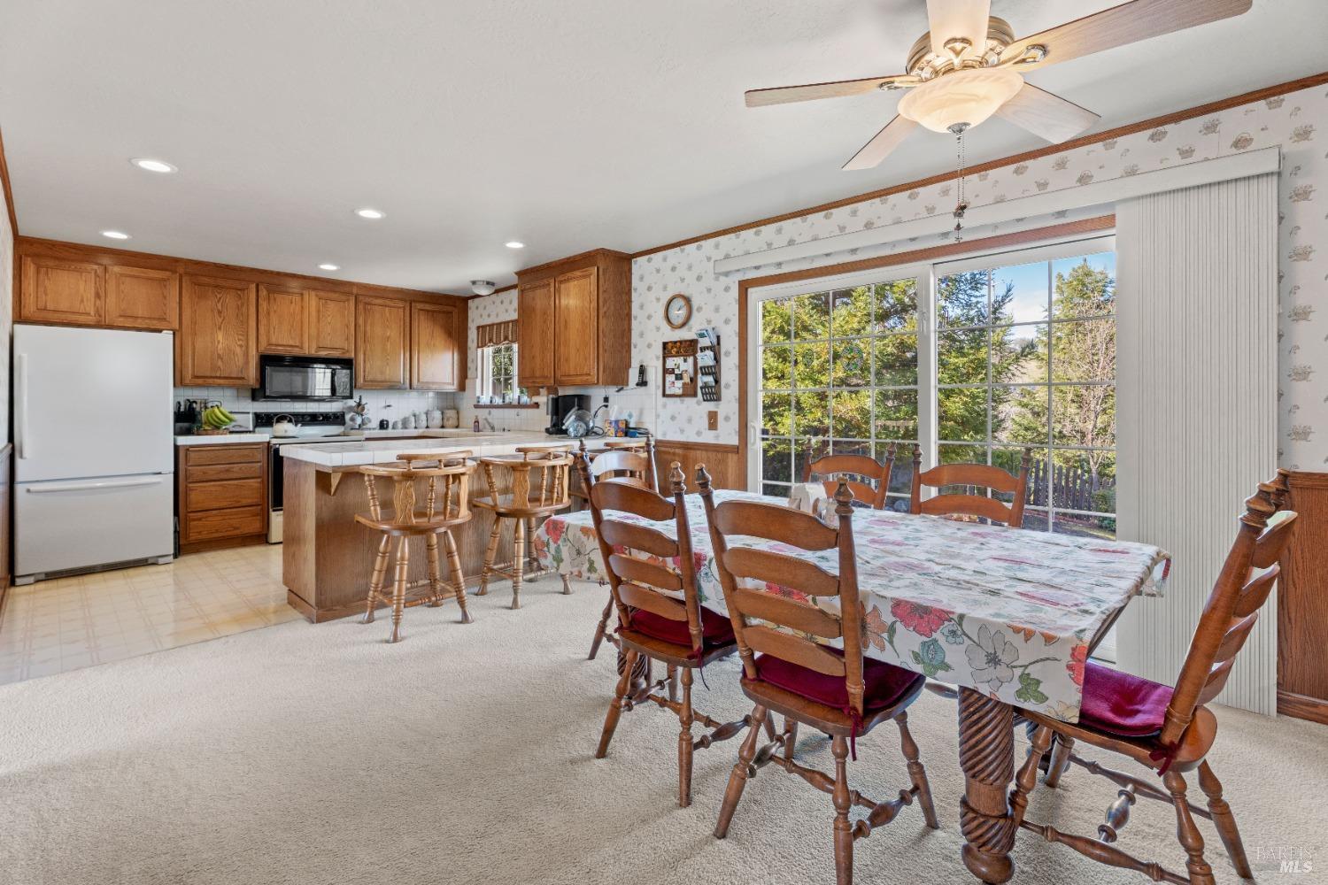 830 Riverside Drive Ukiah, CA 95482 - Photo 6 of 21