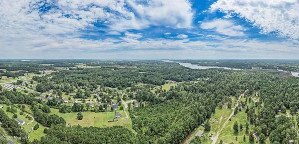 $270,000 | 204 Kings Parkway, Hubert, NC 28539