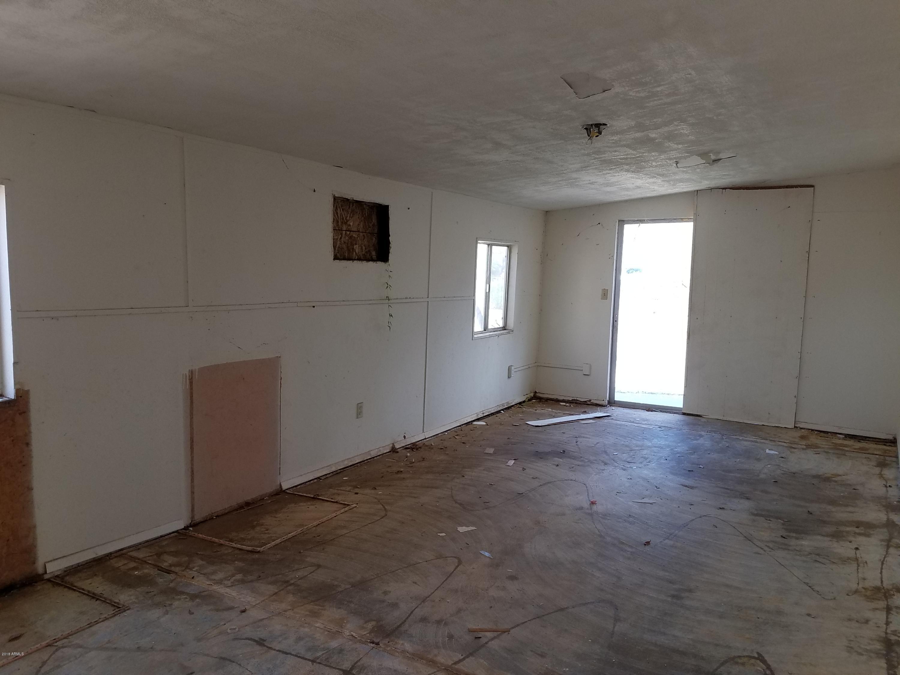 2306 South Vista Road Apache Junction, AZ 85119 - Photo 29 of 40 20180924_132608