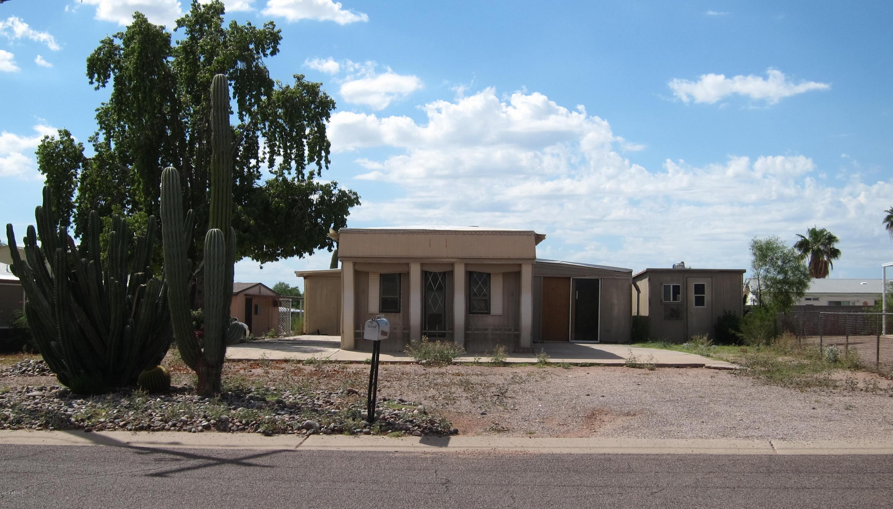 2306 South Vista Road Apache Junction, AZ 85119 - Photo 3 of 40 IMG_2076