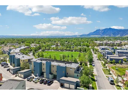 $699,900 | 4730 Holiday Drive, Unit 201, Boulder, CO 80304