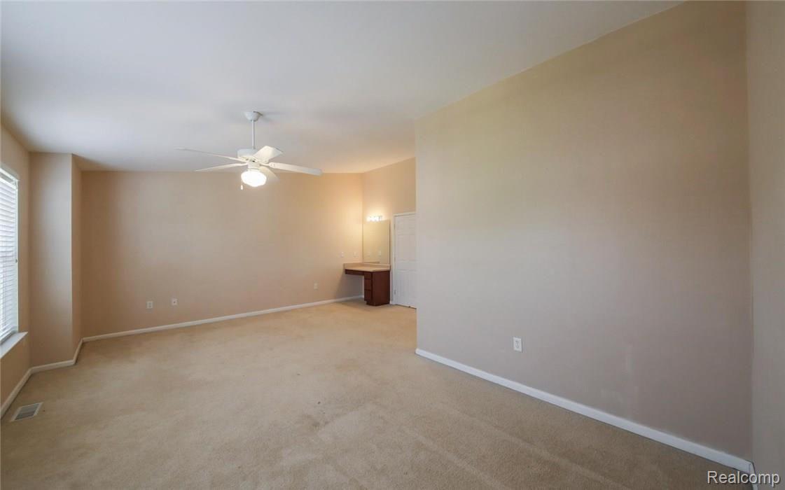22696 Goddard Road Taylor, MI 48180 - Photo 21 of 23 Huge Master Bedroom