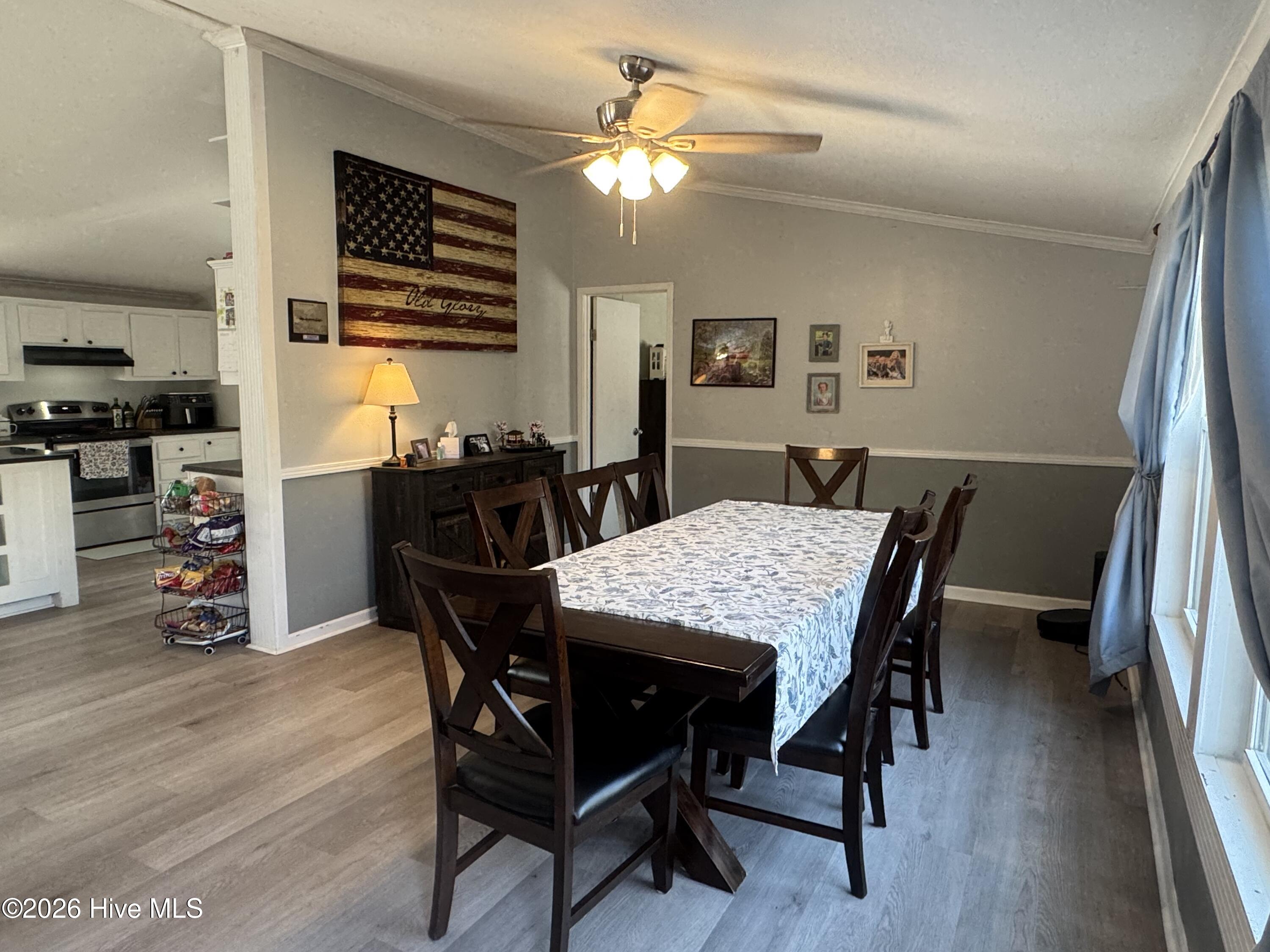 8521 Johns Mill Road Maxton, NC 28364 - Photo 3 of 22 Dining room