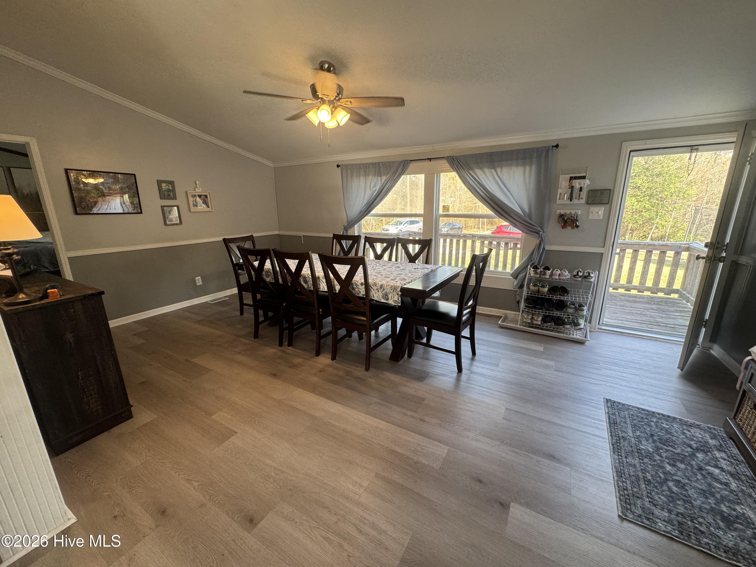 8521 Johns Mill Road Maxton, NC 28364 - Photo 4 of 22 Dining room