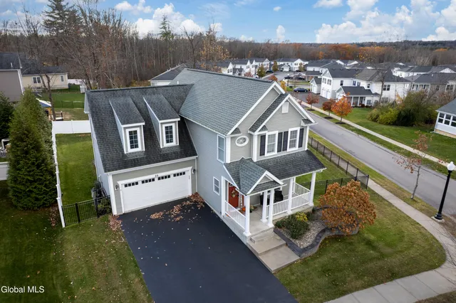 $599,900 | 20 Stonebridge Drive, Ballston, NY 12019