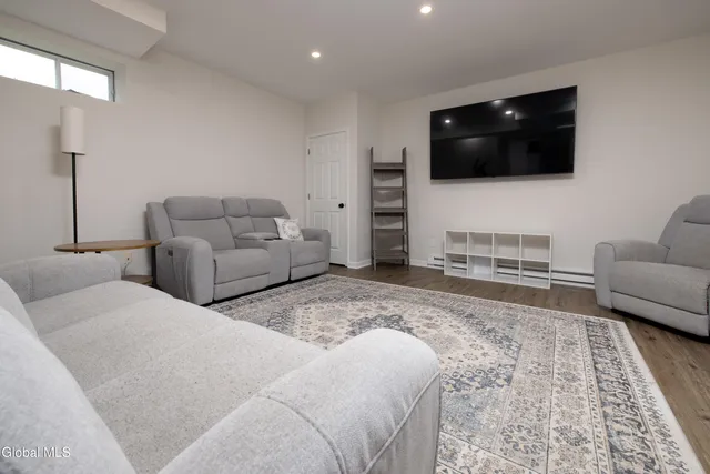 $599,900 | 20 Stonebridge Drive, Ballston, NY 12019