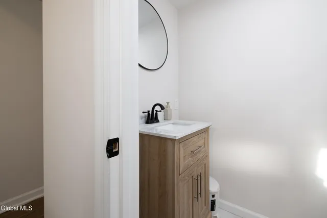 $599,900 | 20 Stonebridge Drive, Ballston, NY 12019