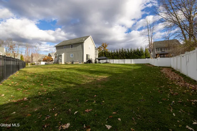 $599,900 | 20 Stonebridge Drive, Ballston, NY 12019