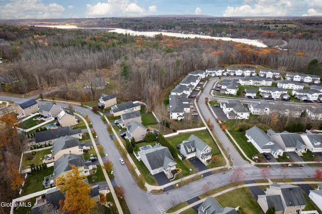 $599,900 | 20 Stonebridge Drive, Ballston, NY 12019