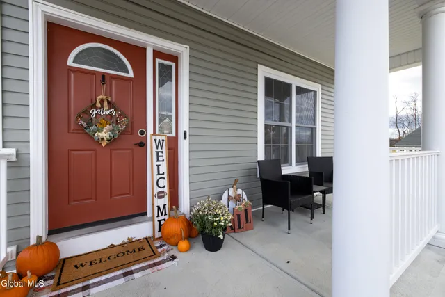 $599,900 | 20 Stonebridge Drive, Ballston, NY 12019