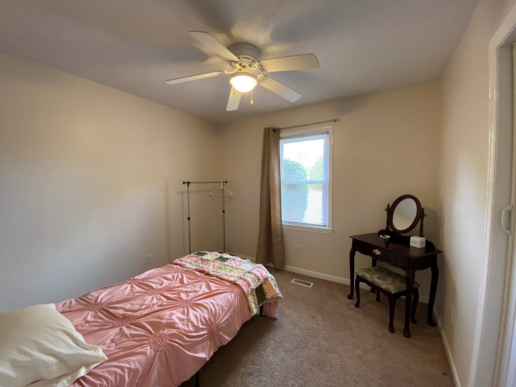 103 Barbara Drive La Grange, NC 28551 - Photo 18 of 36