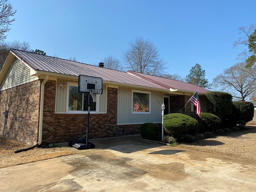 103 Barbara Drive La Grange, NC 28551 - Photo 3 of 36