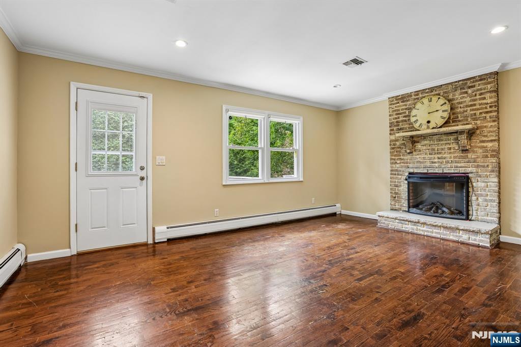 39 Maple Avenue Demarest, NJ 07627 - Photo 8 of 49