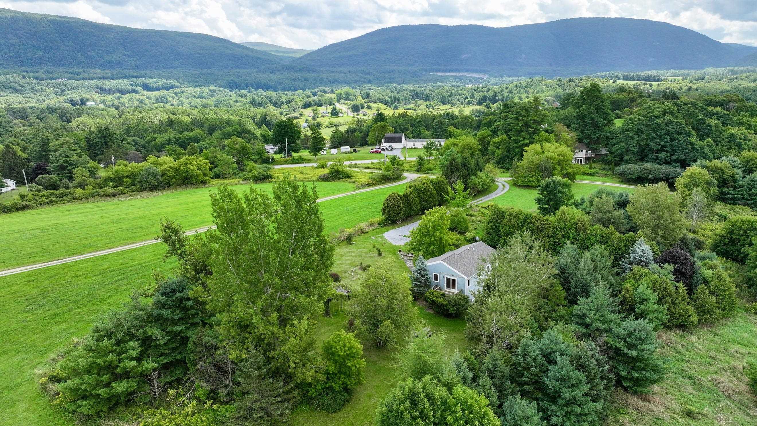 50 Fog Valley Road New Haven, VT 05472 - Photo 4 of 36 Gallery Image 4