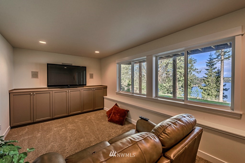 13775 Gibralter Road Anacortes, WA 98221 - Photo 18 of 25 Gallery Image 18