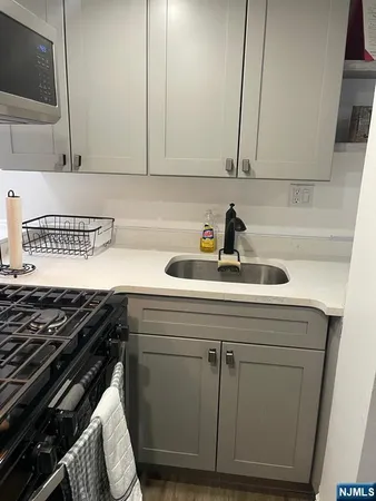 $169,999 | 303 Hamilton Place, Unit BAS 1, Hackensack, NJ 07601