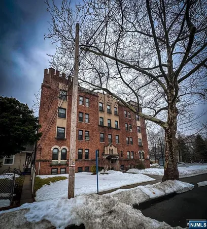 $169,999 | 303 Hamilton Place, Unit BAS 1, Hackensack, NJ 07601