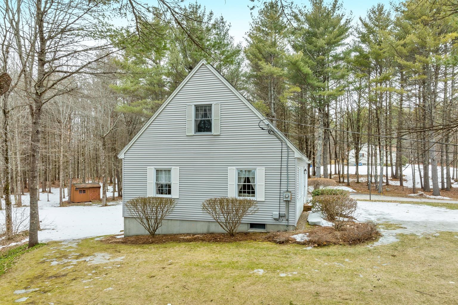 109 Lyford Road Brookfield, NH 03872 - Photo 8 of 40