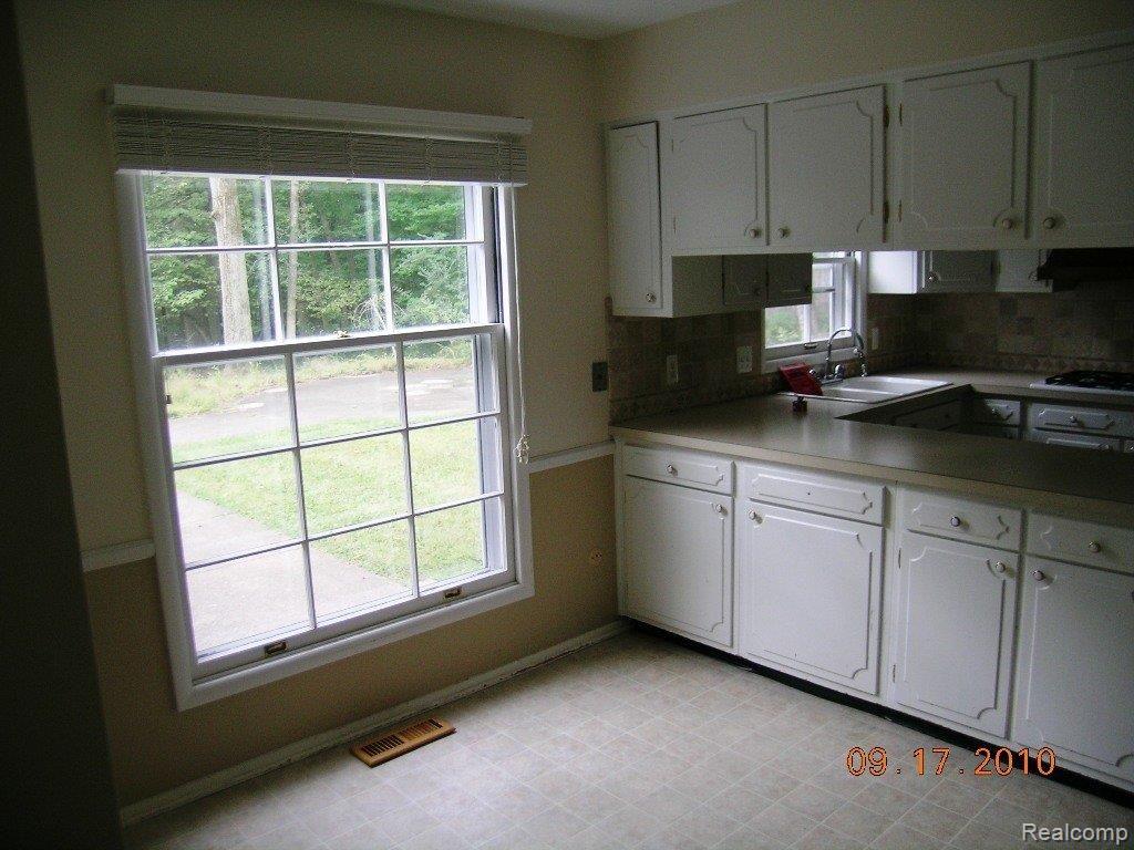 3405 Craig Road Ann Arbor, MI 48103 - Photo 12 of 24 DSCN5792