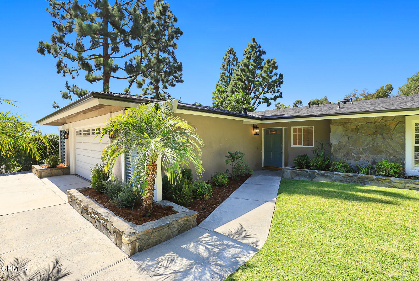 1535 Washburn Road Pasadena, CA 91105 - Photo 3 of 31 a view of a house with backyard and a garden