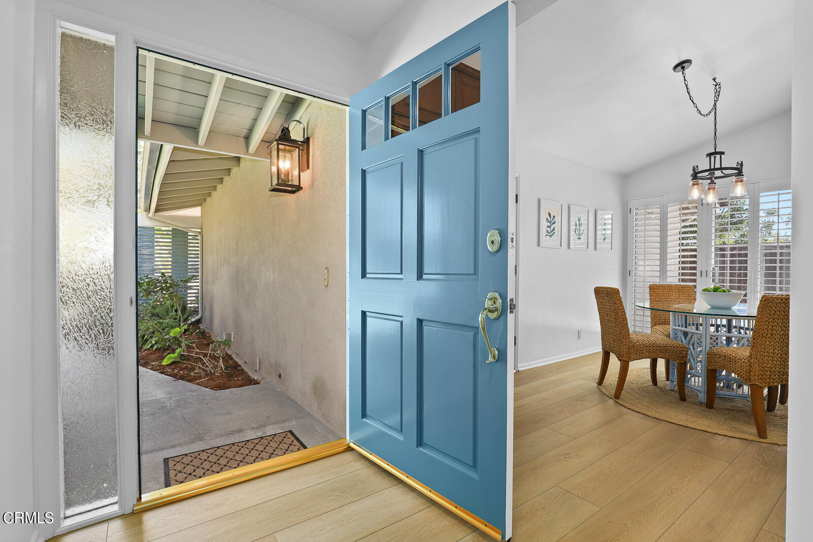 1535 Washburn Road Pasadena, CA 91105 - Photo 5 of 31 a view interior of the house and livingroom with furniture