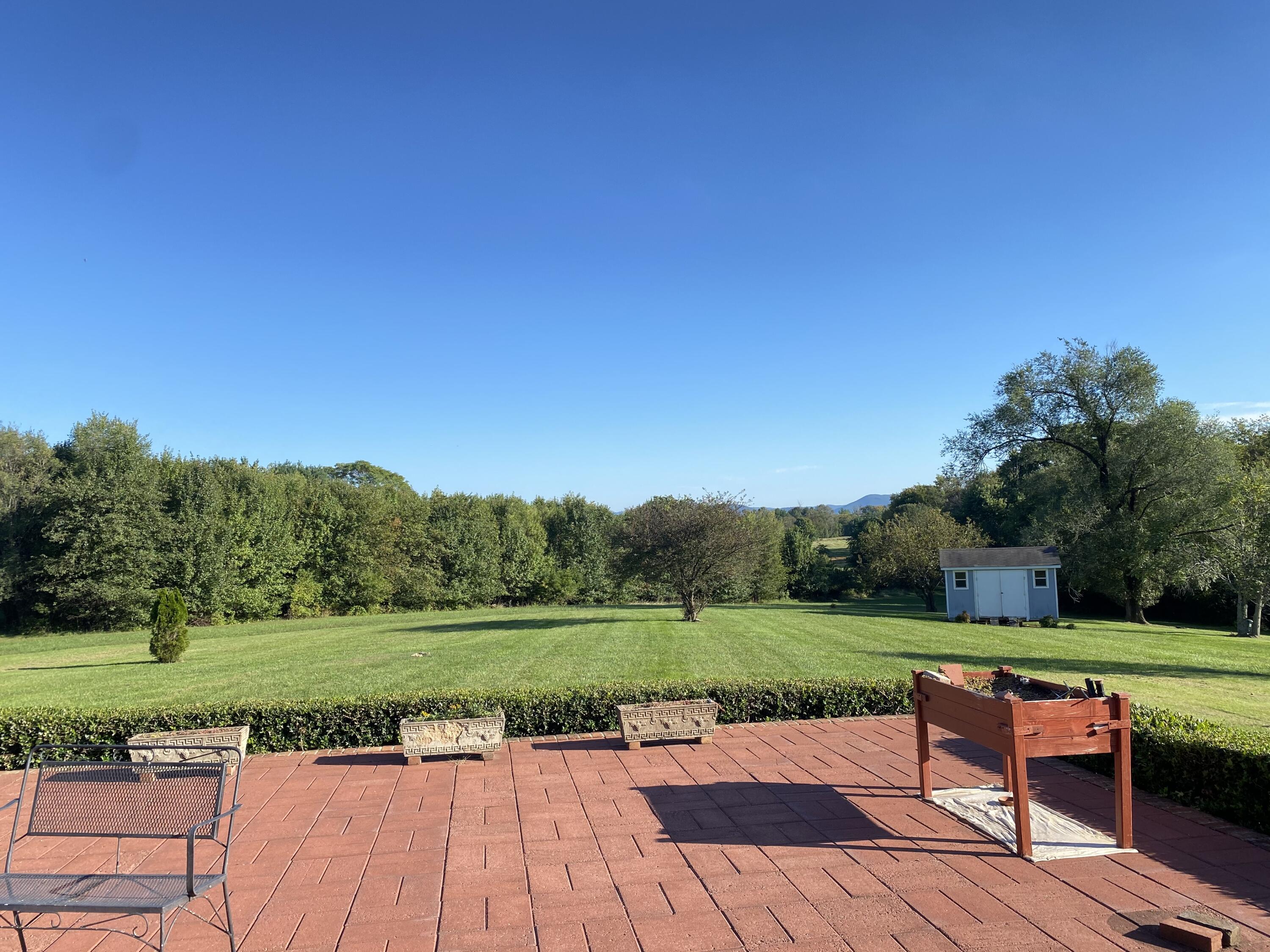 3543 Laurel Ridge Road Northwest Roanoke, VA 24017 - Photo 23 of 25 patio