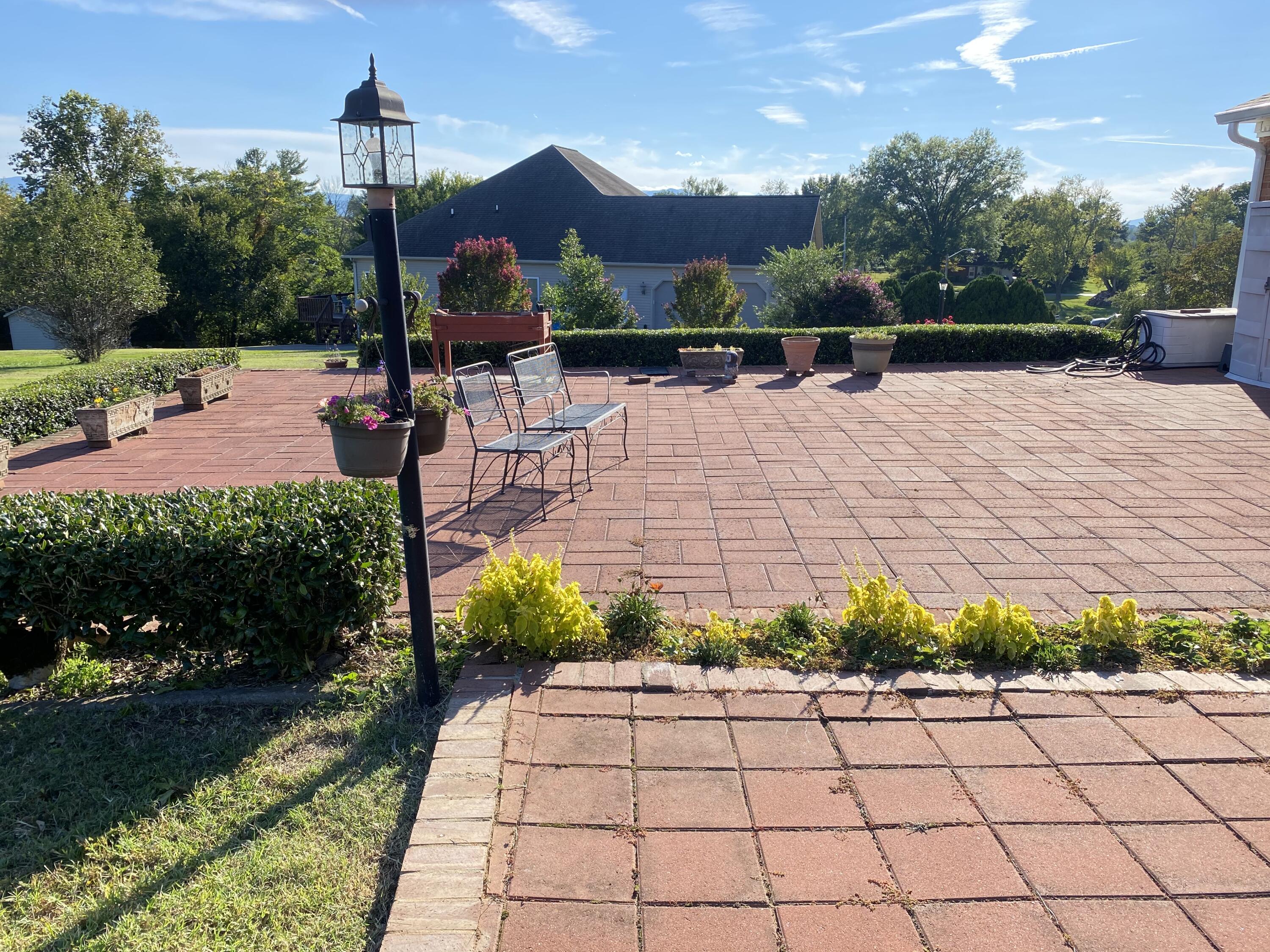 3543 Laurel Ridge Road Northwest Roanoke, VA 24017 - Photo 24 of 25 patio view