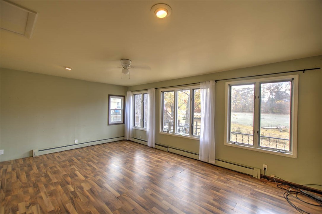 3975 Bayview Drive Decatur, IL 62521 - Photo 8 of 28