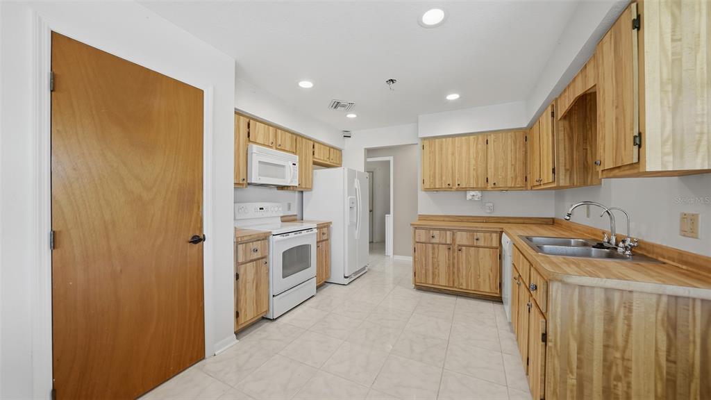 26384 Madagascar Road Punta Gorda, FL 33983 - Photo 14 of 45