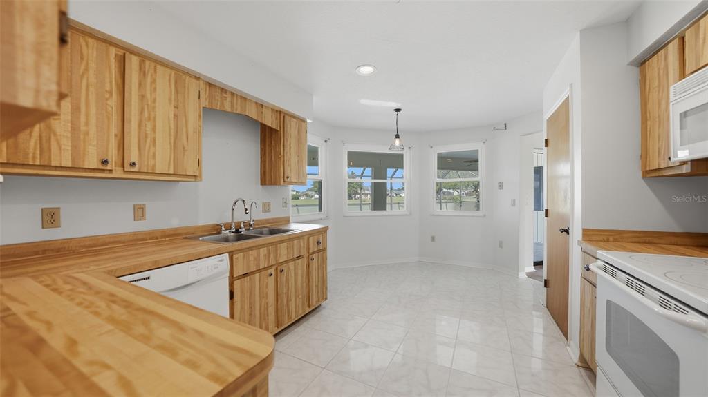 26384 Madagascar Road Punta Gorda, FL 33983 - Photo 15 of 45