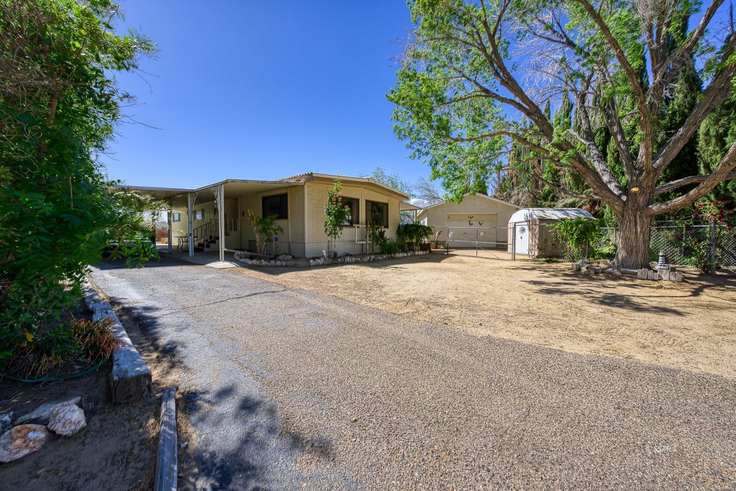 5237 Ocotillo Avenue Ridgecrest, CA 93555 - Photo 2 of 40 Gallery Image 2