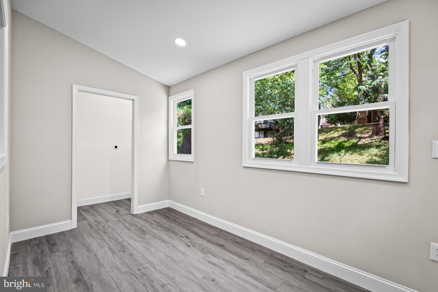 819 Cliffedge Road Pikesville, MD 21208 - Photo 17 of 33