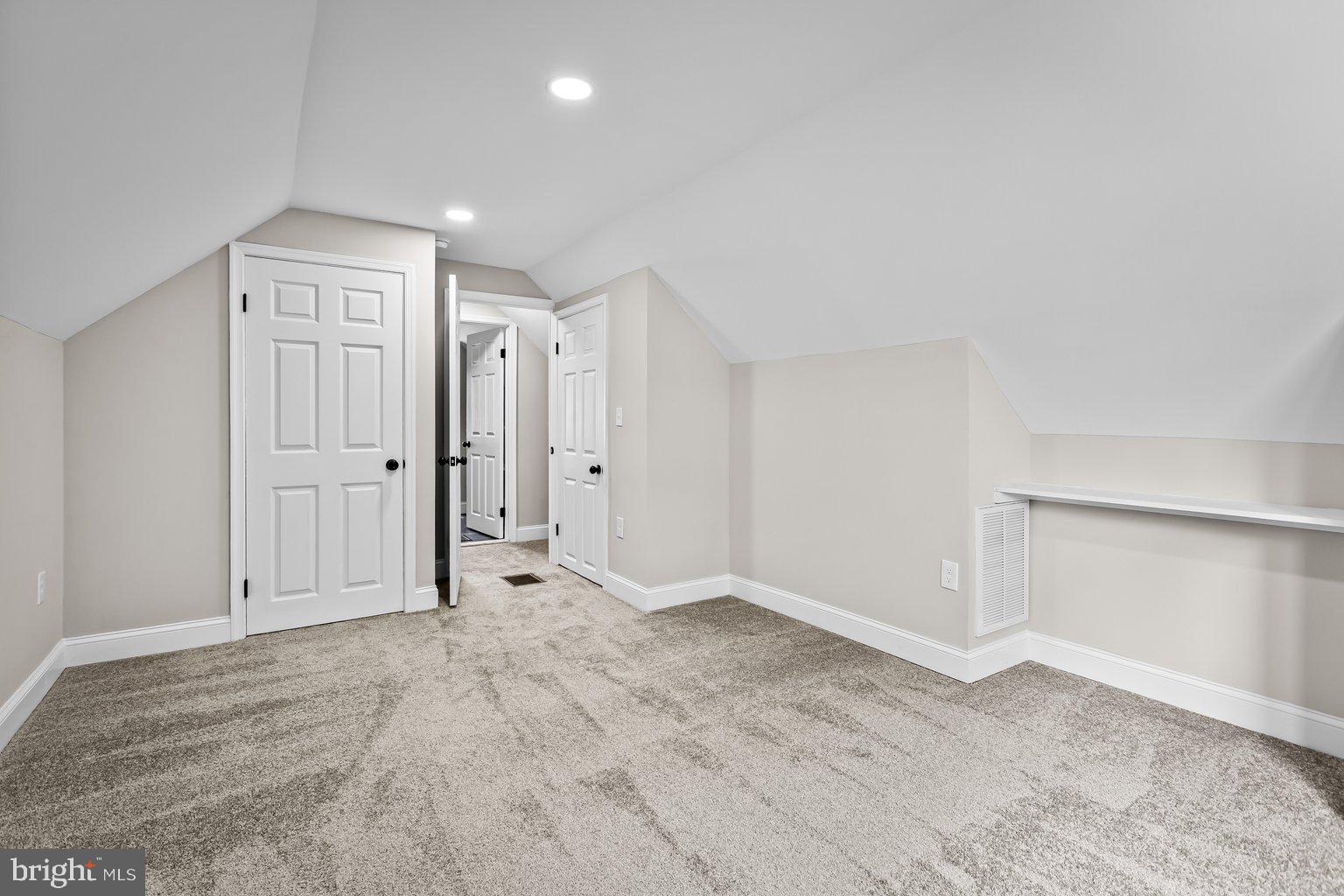 819 Cliffedge Road Pikesville, MD 21208 - Photo 25 of 33