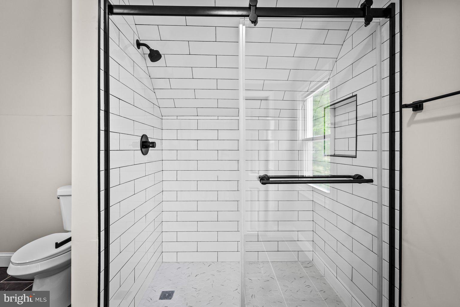 819 Cliffedge Road Pikesville, MD 21208 - Photo 27 of 33