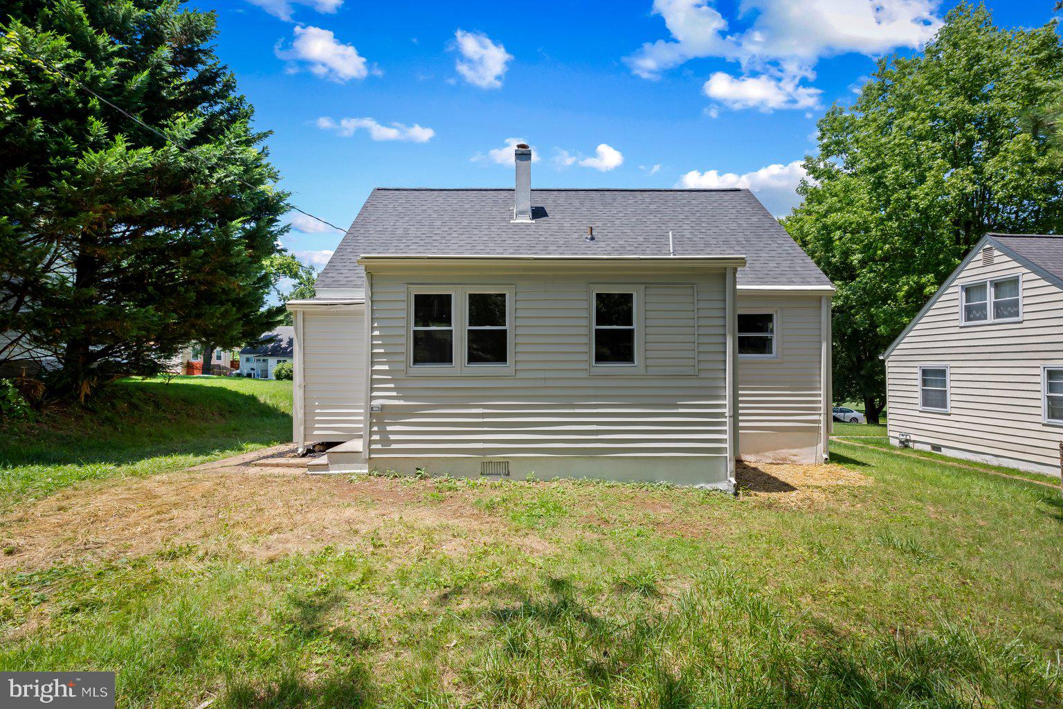 819 Cliffedge Road Pikesville, MD 21208 - Photo 30 of 33