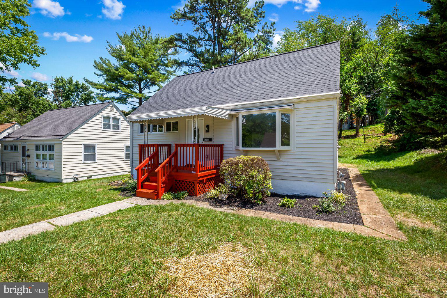 819 Cliffedge Road Pikesville, MD 21208 - Photo 8 of 33