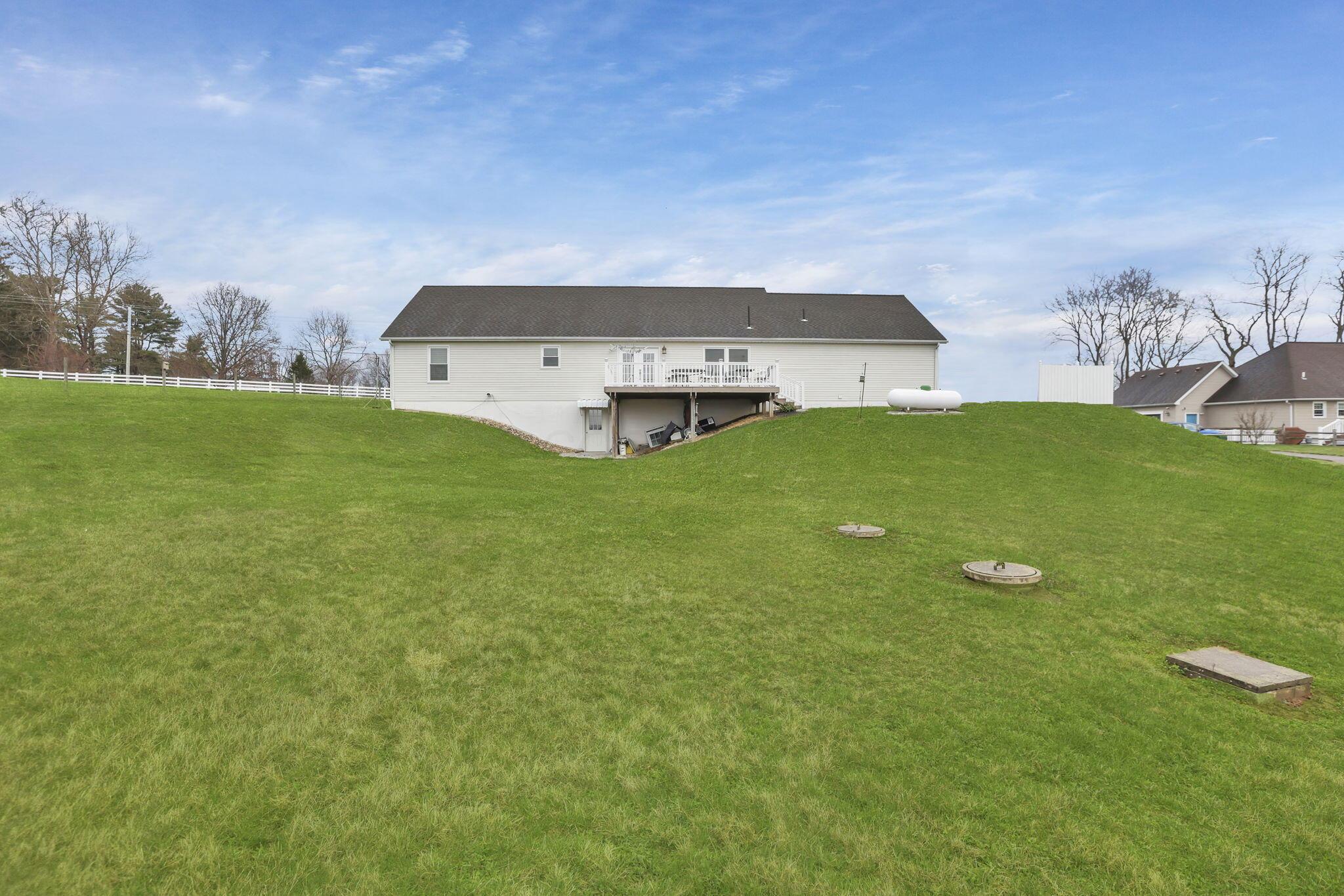 345 Lake Road Northeast Lancaster, OH 43130 - Photo 59 of 74 59-web-or-mls-939A2552