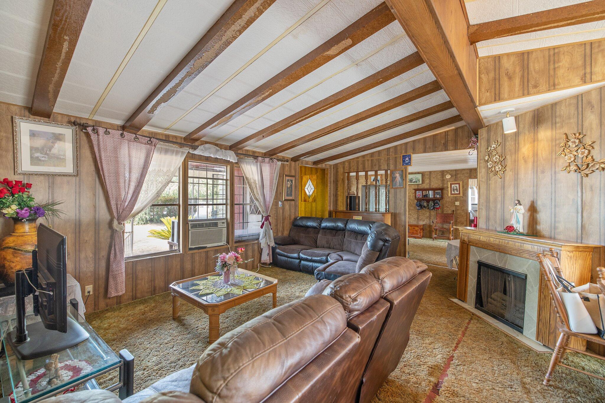646 South Spruce Road Exeter, CA 93221 - Photo 20 of 67 41-web-or-mls-713A8443